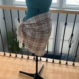 Burberry swim cover up size medium